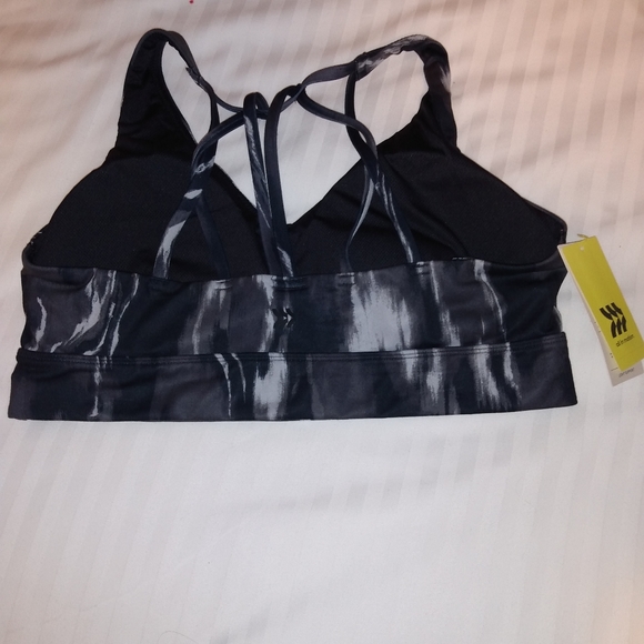 NWT sport bra - Picture 2 of 3